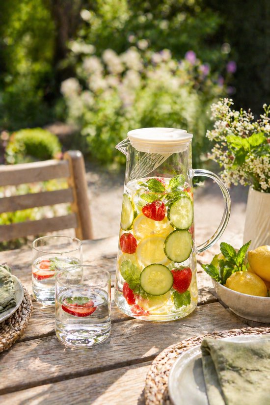 Glasrijk® Waterkaraf 1,8 L - Waterkan met Deksel En Filter - Glas - Glazen Karaf 1,8 Liter - Schenkkan - Glazen waterkan - Waterkaraf voor fruitwater - Multifunctionele decanteerkaraf - Waterkan - Waterkaraf