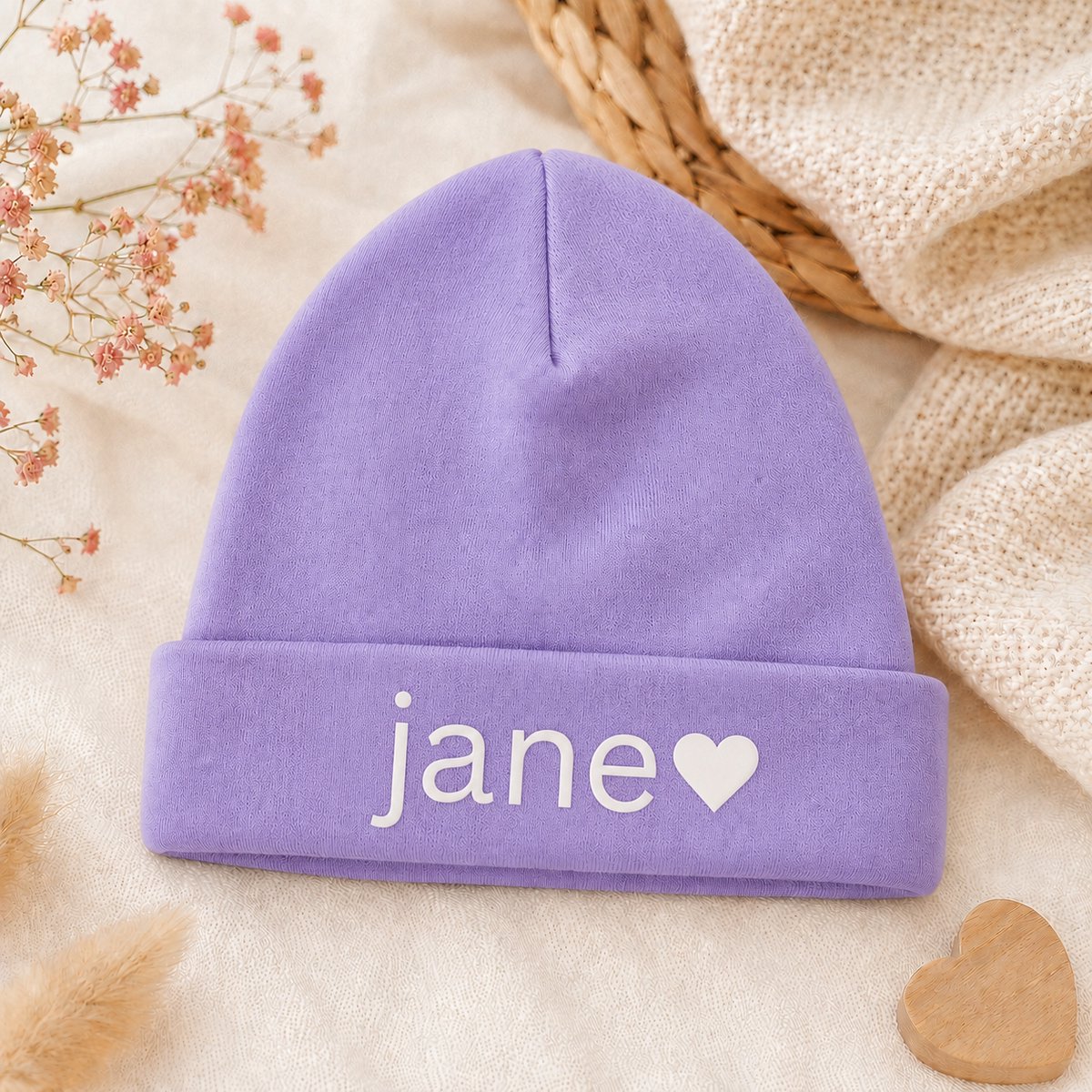 Babymutsje met Naam paars – Gepersonaliseerd Newborn Mutsje paars – Kraamcadeau Baby – Paars Unisex