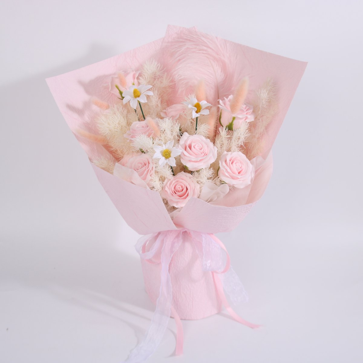 La Roselle Amsterdam Luxe Roze Kunstrozen Boeket met Margrieten en Pampasgras – Decoratief Bloemenboeket – Cadeau