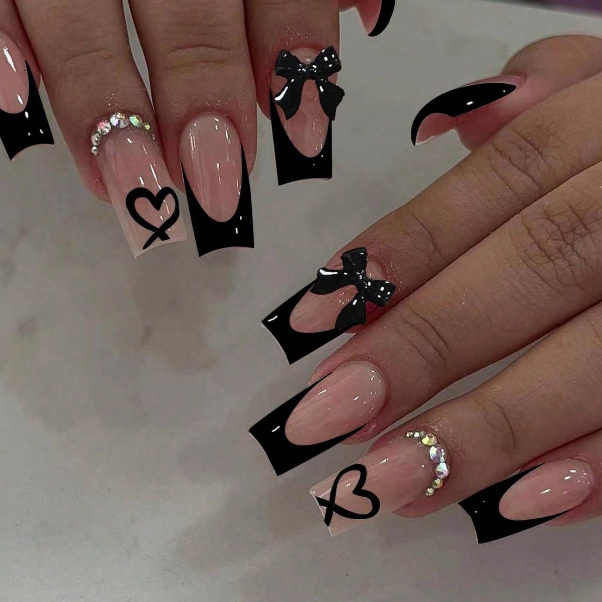 Dailygoods- Kunstnagels 24 Stuks - Lange Rechthoekige Plaknagels - Glanzend - Franse Tip - Squoval Vorm - Hoogwaardig ABS Materiaal