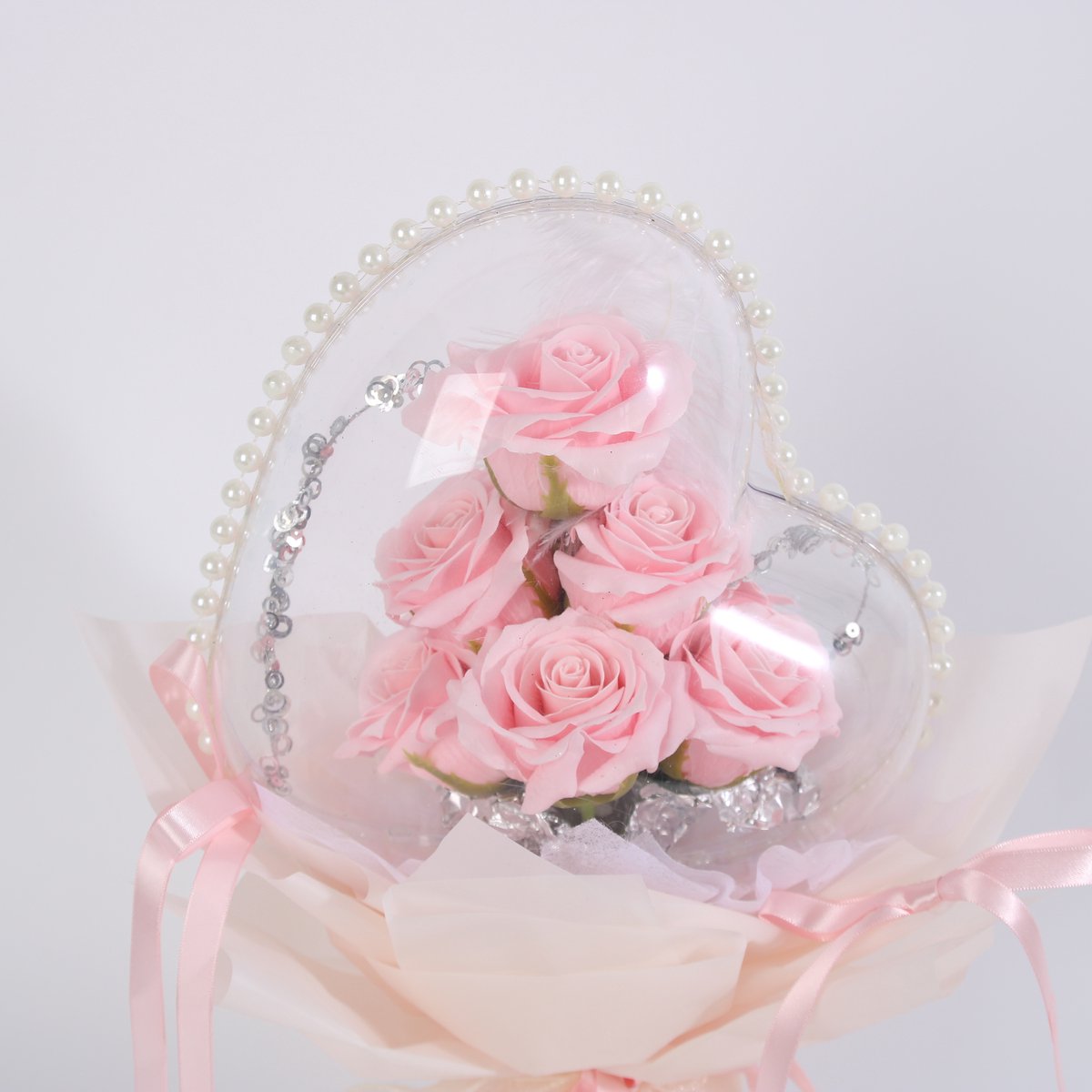 La Roselle Amsterdam Hartvormig Rozen boeket met Transparante Ballon – Roze Kunstrozen Cadeau voor Haar – Luxe Romantisch Geschenk