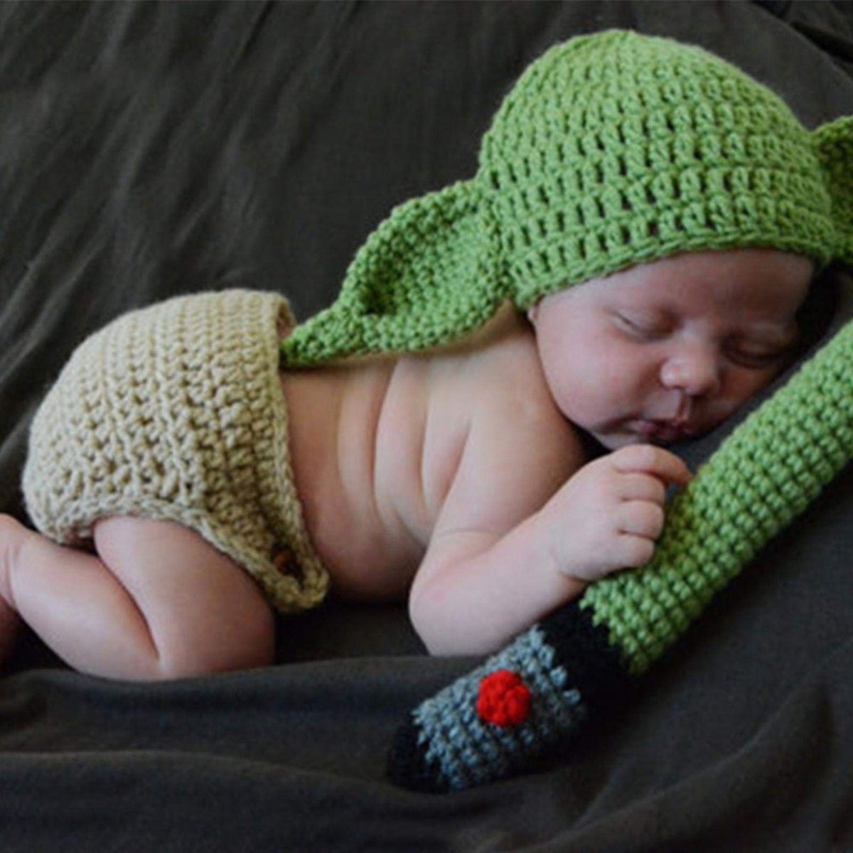 Dailygoods- Kostuum Baby Yoda - Gehaakte Outfit - Fotografie Props - Verjaardagscadeau - Zacht en Comfortabel - Geschikt voor 0-3 maanden - Babyoutfit