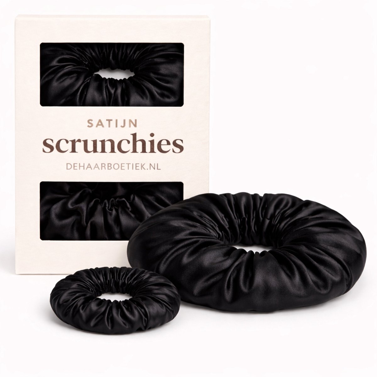 Srunchie zwart satijn - Snel geleverd - Silk collection by de haarboetiek