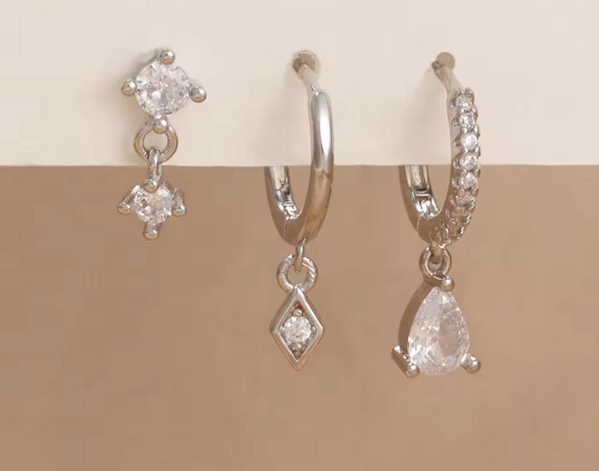 Oorbellen Set - 3 stuks - Kleur: Zilver - Luxe Oorbellen - Incl. Cadeauverpakking - Oorhangers / Oorring / Oorknopjes - Hoge Kwaliteit RVS - Stainless Steel / Roestvrijstaal - Verkleurt Niet - Oorbellen Set - Oorbellen Vrouwen / Dames