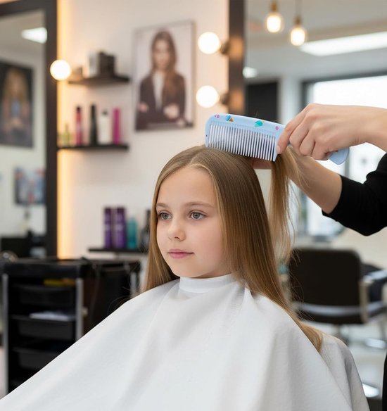 Set van 4 Baby Kammetjes met Schattige Patronen, Fijne Tanden en Ratstaart Kam voor Baby's en Peuters in Roze en Blauw, Ideaal voor Hoofdhuidverzorging en Haarstyling