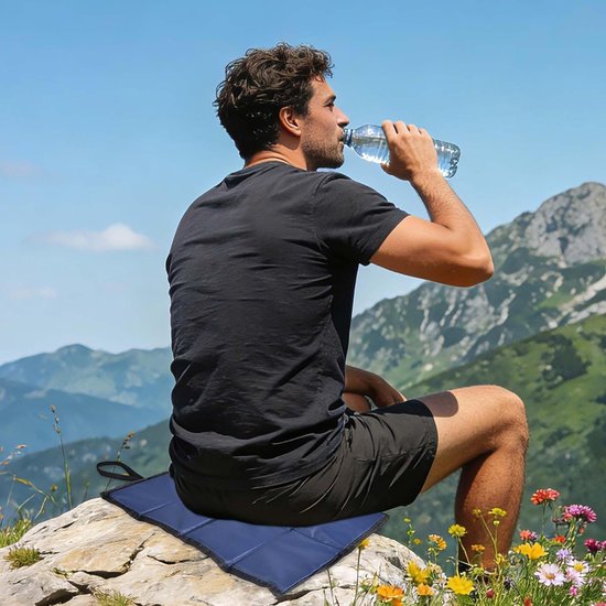 Vouwbare en Waterdichte Zitmat voor Wandelen, Kamperen, Vissen, Festivals en Sportactiviteiten - Lichtgewicht en Compact (Set van 2) — afbeelding 4