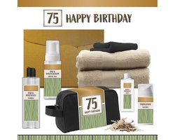 Geschenkset “75 Happy Birthday” - 8 producten - 1140 gram - Triomf Cosmetica | Luxe wellness Cadeaubox voor Hem Giftset Verjaardag Vijfenzeventig jaar Cadeau Pakket Gefeliciteerd Verjaardagscadeau Man Gift Seventy-five Years Hartje Goud Groen Beige