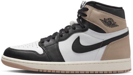 Jordan 1 Retro High OG 'Latte' (W's) maat 35.5