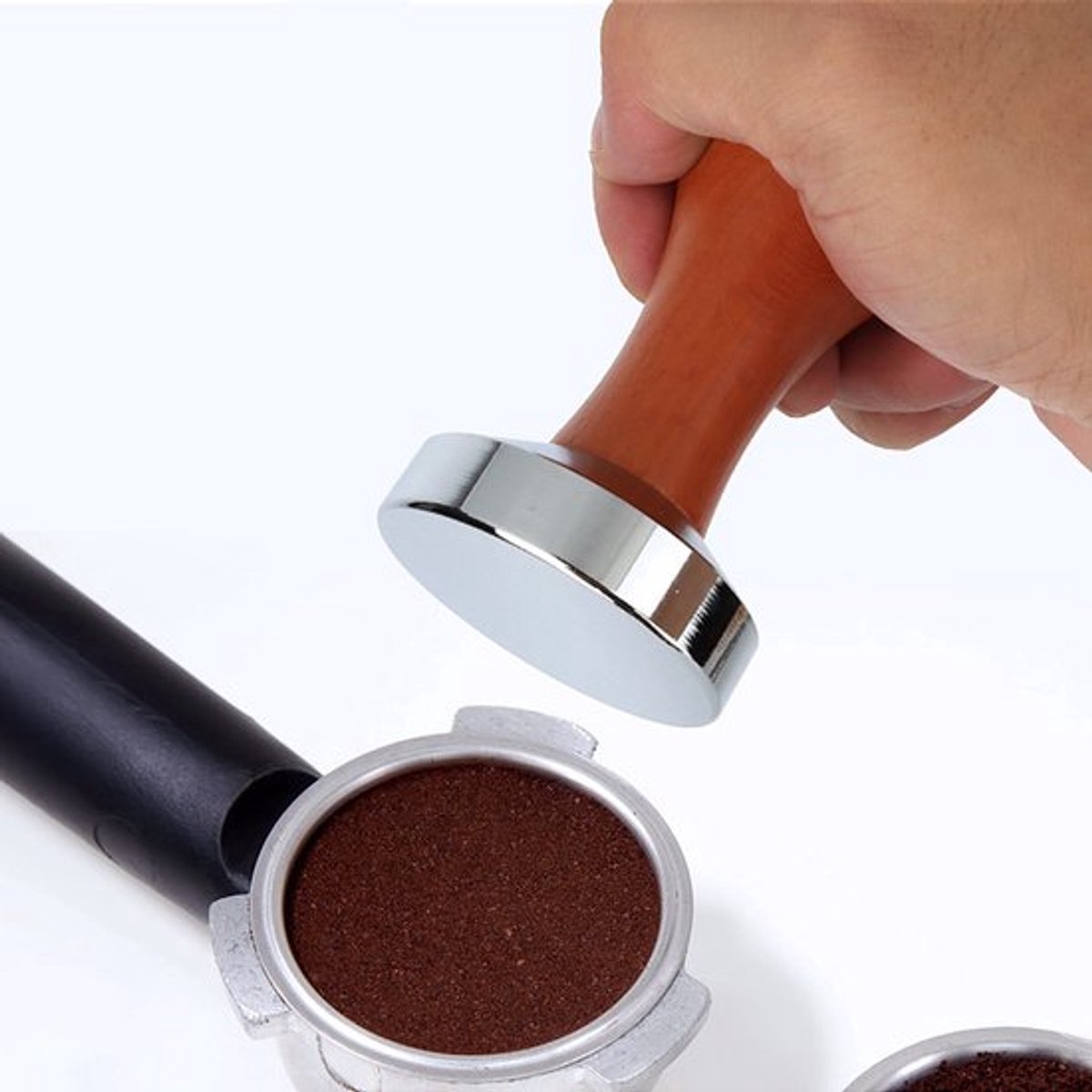 Koffietamper met beukenhouten handvat en roestvrijstalen tamper, 58mm koffiezetapparaat.