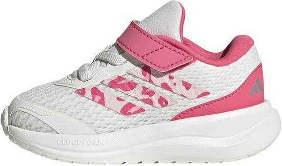 Peuters Adidas sneakers in wit met roze panterprint, roze klittenbandsluiting en zilverkleurige Adidas logo's.