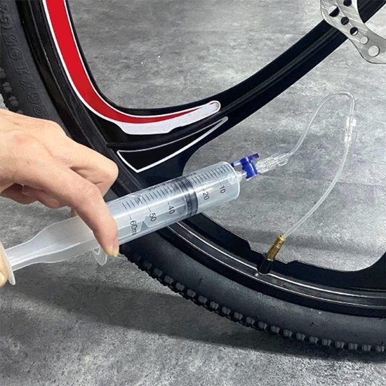 Fiets Banden Dichtmiddel Injector - Tubeless Kit Spuit - Banden Repareren - Innovatief Ontwerp - 60 ml - N.v.t. van fiets — afbeelding 5