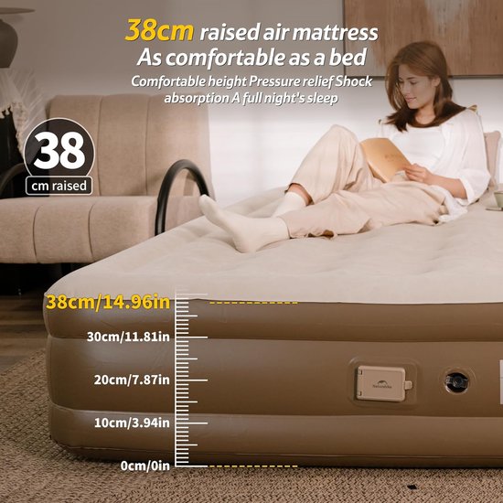 Zelfopblaasbaar 3-persoons luchtbed met batterijpomp - 200x180x38cm - voor camping en gasten - lichtgewicht en comfortabel van Merkloos — afbeelding 3