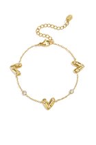 Gouden armband met drie hartjes, bezet met zirkonia steentjes, en een verstelbare schakelketting.