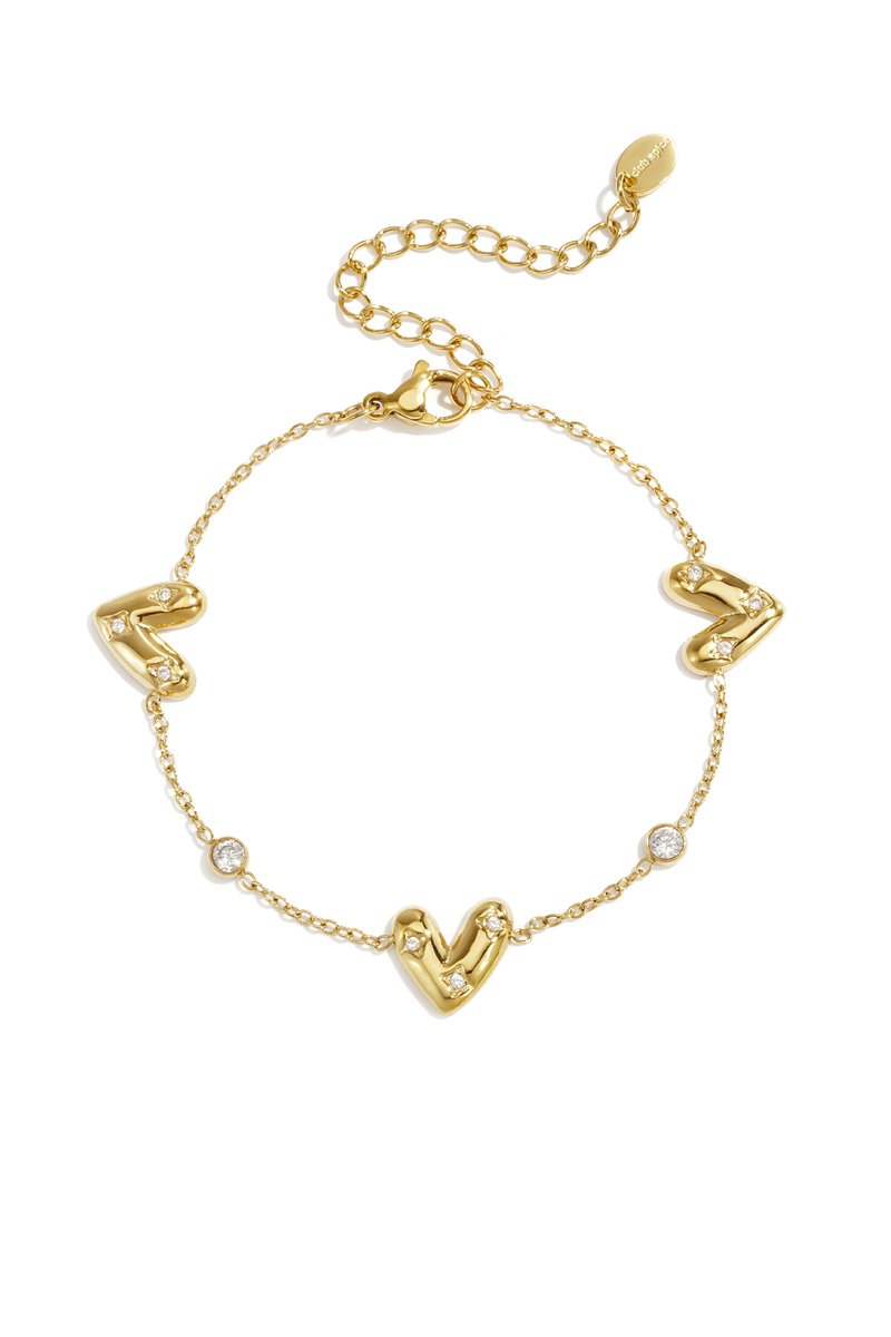 Yehwang-roestvrijstaal-armband-drie harten-ronde zirkonia steentjes-goud-feestdagen-sieraden-moederdag-kerst-oudennieuw-valentijnsdag-cadeau