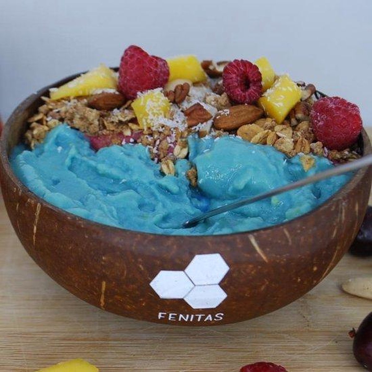 Havermoutpap met blauwe spirulina | Recept | Betty's Kitchen
