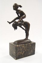 Haasje over - Bronzen beeld - Spelende kinderen - 28,8 cm hoog