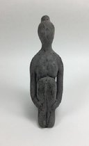 Yoga beeld grijs (rustic) keramiek circa 30 cm hoog