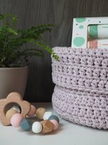 Woollyz kraammandje Dustypink/ecru S, kraampakket met Naif