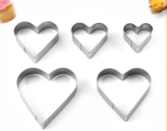 set van 5  koekjes uitstekers - uitsteekvormpjes - rvs uitsteekvormen - koekjesvormen hartje - bakvormen - valentijnsdag