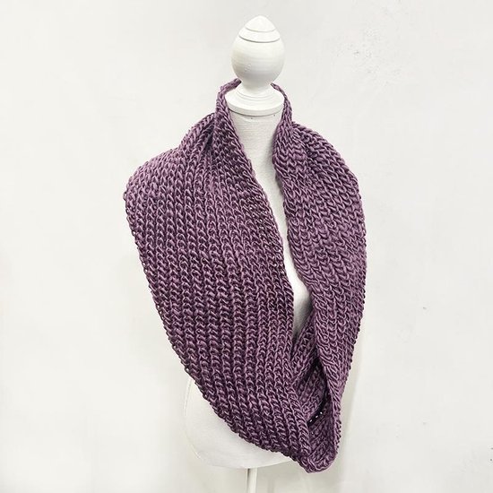 Écharpe tube chaud en violet - Cache-cou - Écharpe pour femme - Belle en  hiver -... | bol.com