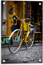 Tuinposter – Gele Fiets - 40x60cm Foto op Tuinposter  (wanddecoratie voor buiten en binnen)