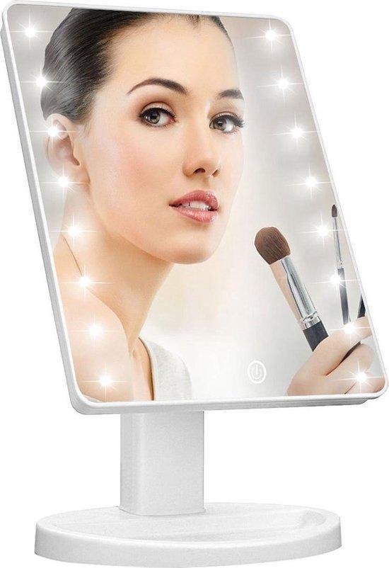 Make up spiegel LED Handig voor het nauwkeurig aanbrengen van make up!