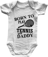 Baby Romper met Tekst - Born to play tennis with Daddy - mt 50/56 - Wit - Korte mouw - Baby Cadeau - Vaderdag Cadeau