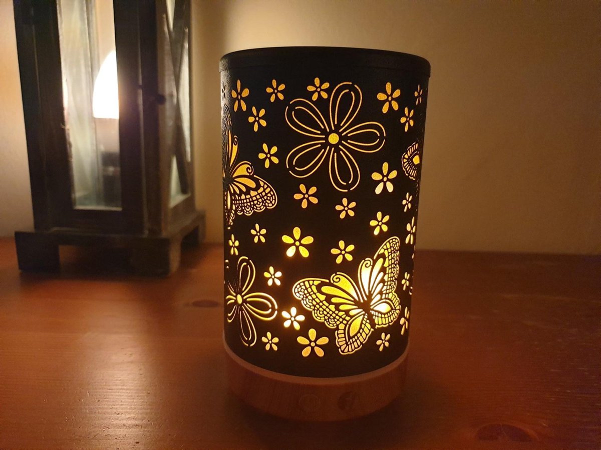 Goedkoopste Aroma Diffuser - Diffuser - aromatherapie - Verneverlaar - Lucht bevochtiger - olie verdamper - Vlinders zwart vlammen verlichting
