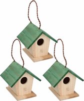 4x stuks houten vogelhuisje/nestkastje met groen dak 17 cm - Vogelhuisjes tuindecoraties -  Afmeting: ca. 17 x 16 x 15 cm