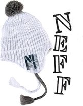 Neff METZ beanie wintermuts met oorflappen en pompon kleur wolwit maat one size