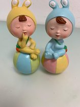 2 baby beeldjes