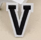 Alfabet Letters Strijk Embleem Patches Zwart Wit Letter V / 4 cm / 5 cm