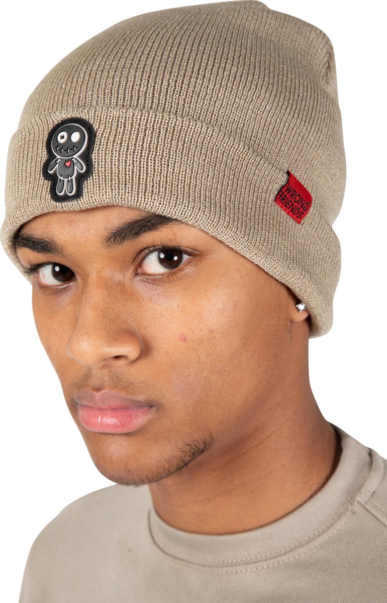 Wrong Friends Voodoo beanie muts - taupe