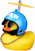 Auto Eendje Decoratie - Bad Eend - Auto En Fiets Decoratie - Met Kleefstrip, blauwe A helm , propellor, zonnebril en gouden ketting