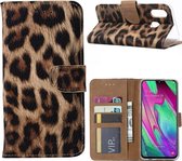 MM&A Luipaardprint Wallet Book Case Hoesje voor Samsung Galaxy A41 – Portemonnee - Met Stand – PU Lederen - Kaarthouder – Pasje Houder – Magneet Sluiting – Bookcase