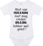 Baby rompertje met leuke tekst | wat van papa mama niet mag vinden opa en oma lekker wel goed |zwangerschap aankondiging | cadeau papa mama opa oma oom tante | kraamcadeau | Maat 8