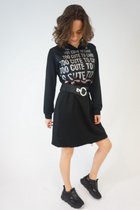 La Pèra Zwarte Sweatjurk Care Dames Hoodie jurk Dames Zwart – Maat L/XL