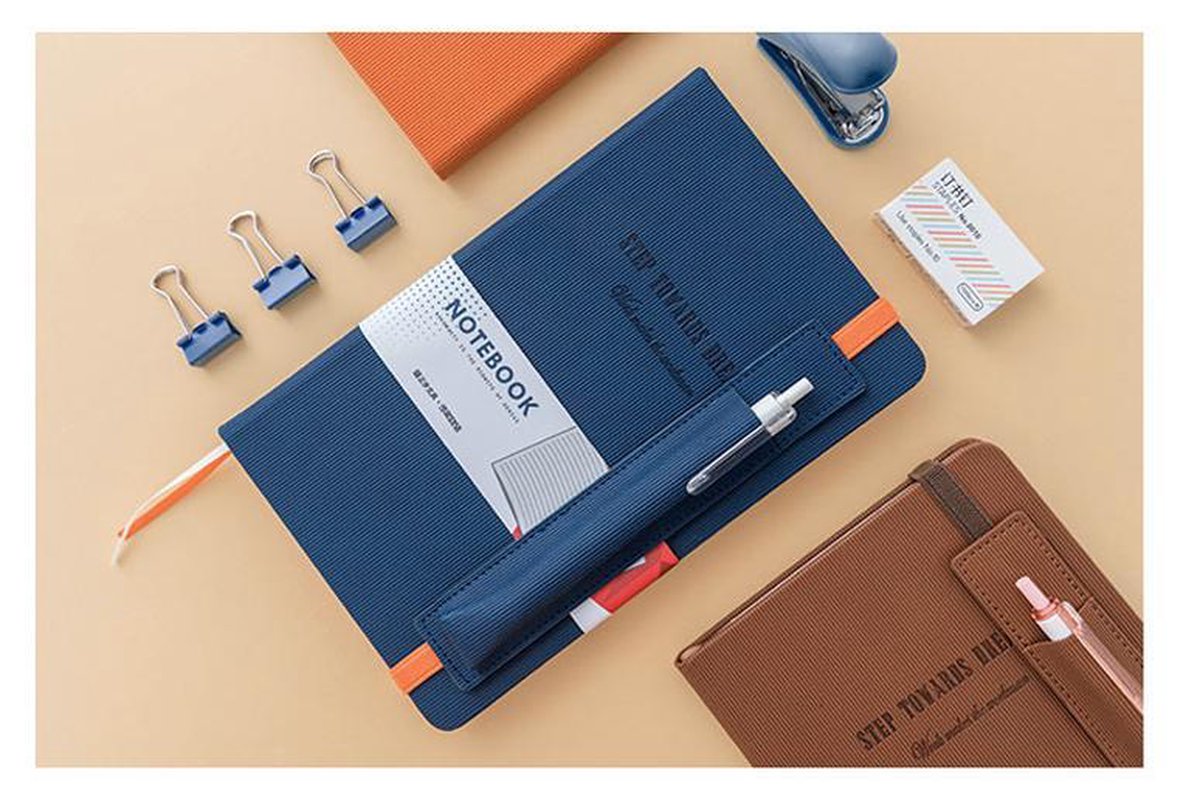 Lederen Kantoor Business Notebook met handige pen strap! | bol.com