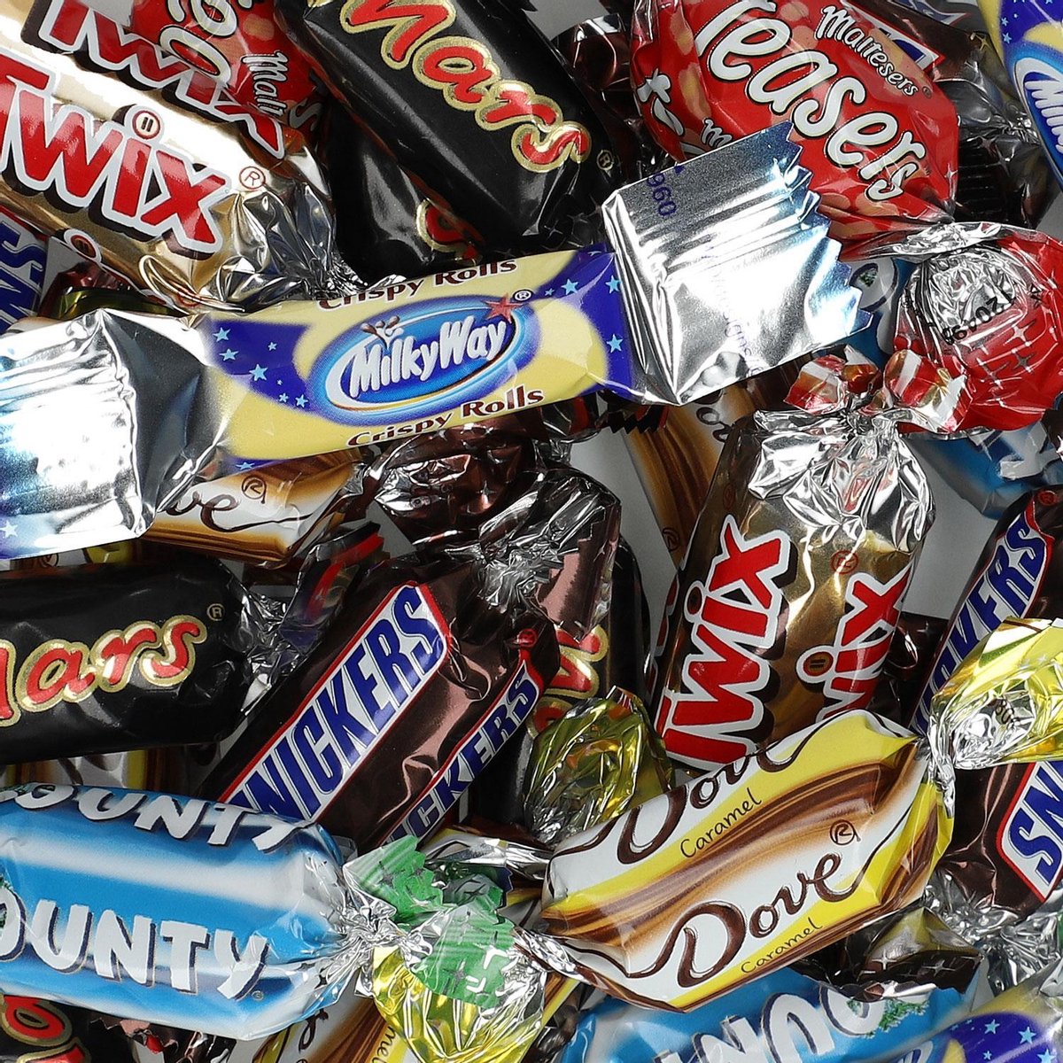 Célébrations Mini Twix, Mars, Bounty, Snickers par 296 pièces