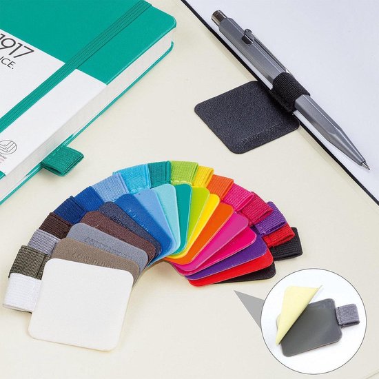 Een rij penlussen in verschillende kleuren, waaronder groen, blauw, geel, roze en paars, met grijze en witte penlussen.