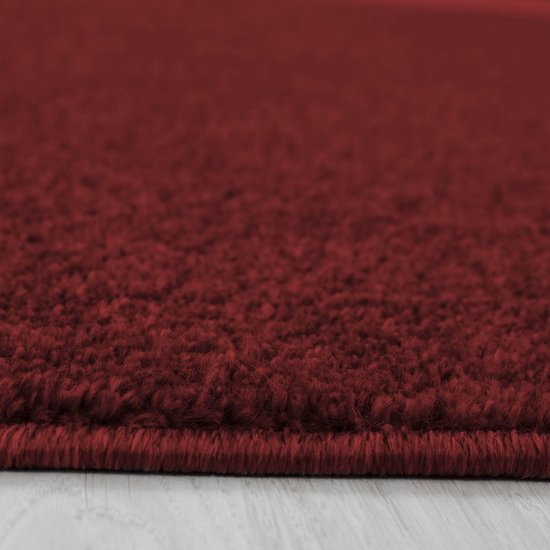 component Danser trek de wol over de ogen Laag polig tapijt in de kleur donker rood | bol.com