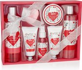 BRUBAKER Cosmetics Set Bain et Douche 8 pièces Strawberry Sweet Love in Deco Panier en bois - Coffret de soins Coffret cadeau avec Design Fleurs - Rose