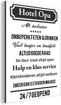 Wanddecoratie Metaal - Aluminium Schilderij Industrieel - Quotes - Hotel opa - Spreuken - Opa - 60x80 cm - Dibond - Foto op aluminium - Industriële muurdecoratie - Voor de woonkamer/slaapkamer