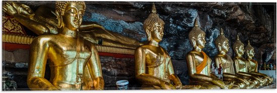 Vlag - Rijen Gouden Boeddha's in Wat Tham Khuha Sawan Tempel in Thailand - 60x20 cm Foto op Polyester Vlag