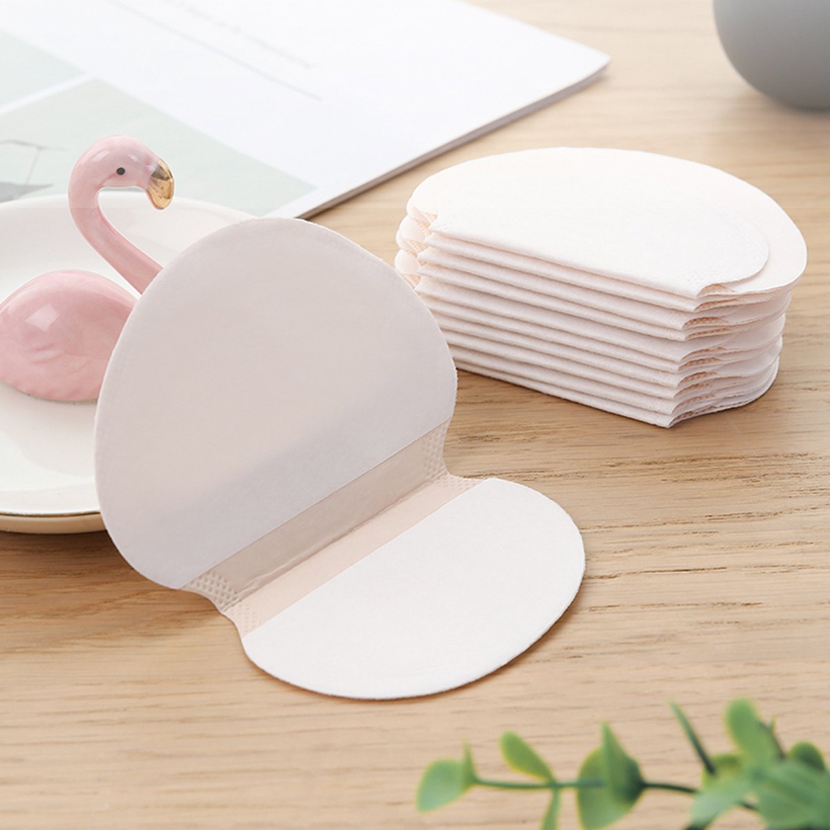 Goedkoopste Zweetpads – Okselpads – 50 stuks – Anti-transpirant – Unisex – Tegen zweetvlekken – Perfect tegen overmatig zweten – Zweet absorberende pads – Nooit meer zweetvlekken op je Shirts – Anti Sweat Pads – Voorkomt zweetplekken in uw kleding