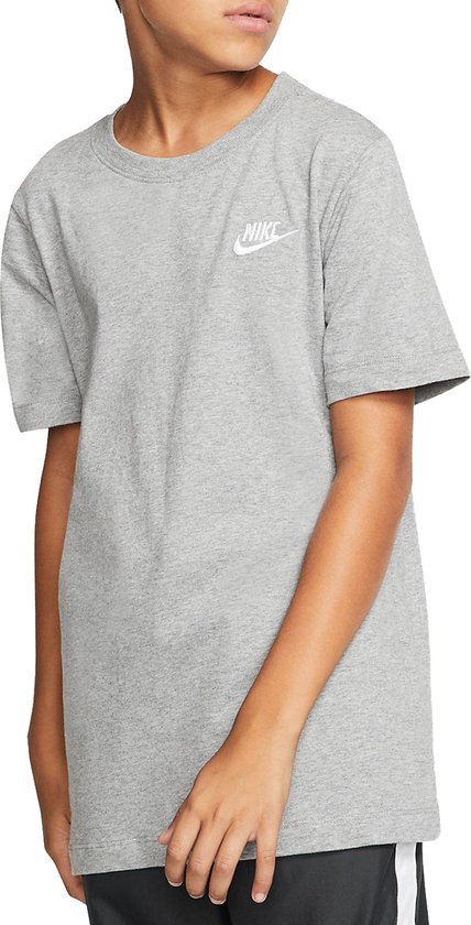 Nike Sportswear Futura Jongens T-Shirt - Maat 140