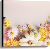 Canvas - Roze, Gele en Witte Bloemen op Beige Achtergrond - 60x60 cm Foto op Canvas Schilderij (Wanddecoratie op Canvas)
