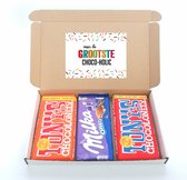 Chocolade cadeau "Voor de grootste Chocoholic" brievenbus cadeau - Tony Chocolonely caramel zeezout - Tony Chocolonely melk - Milka Oreo