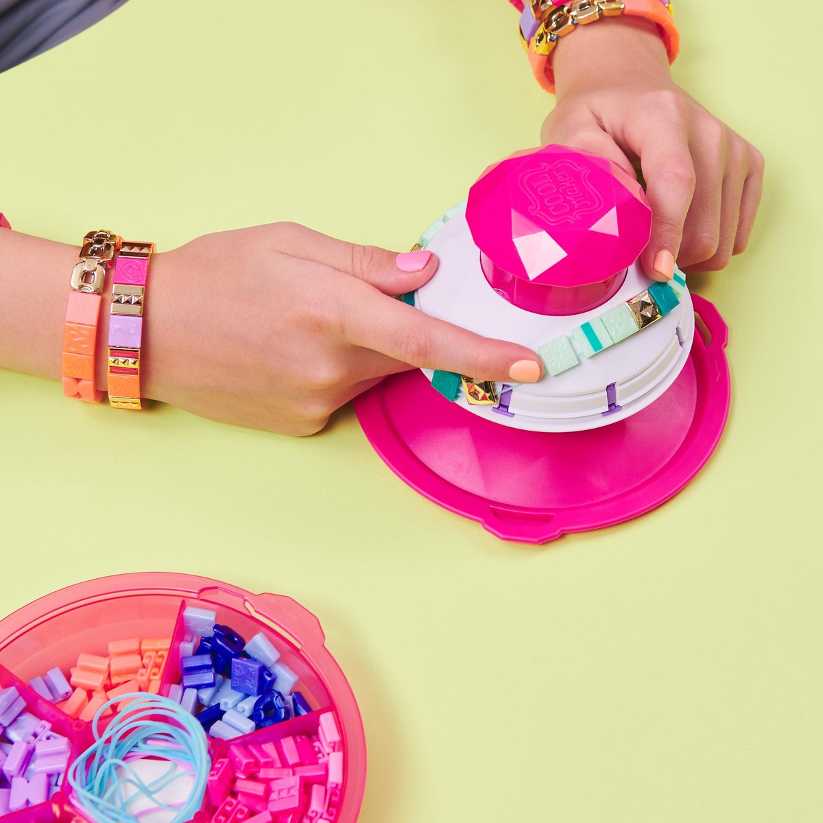 Cool Maker - Popstyle Bracelet Maker - avec 170 perles élégantes et plus -  kit