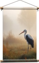 Textielposter - Ooievaar staat in mistig natuurgebied - 40x60 cm Foto op Textiel